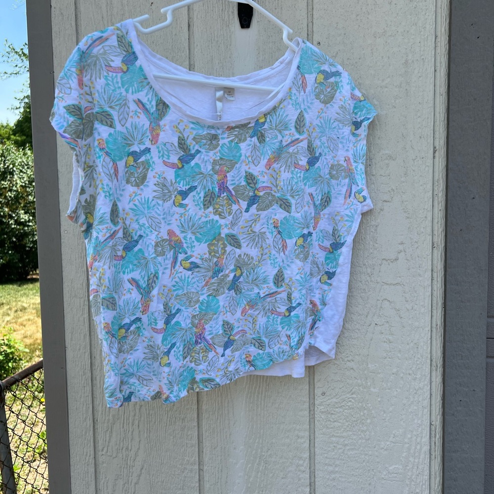 Tropical print crop tee